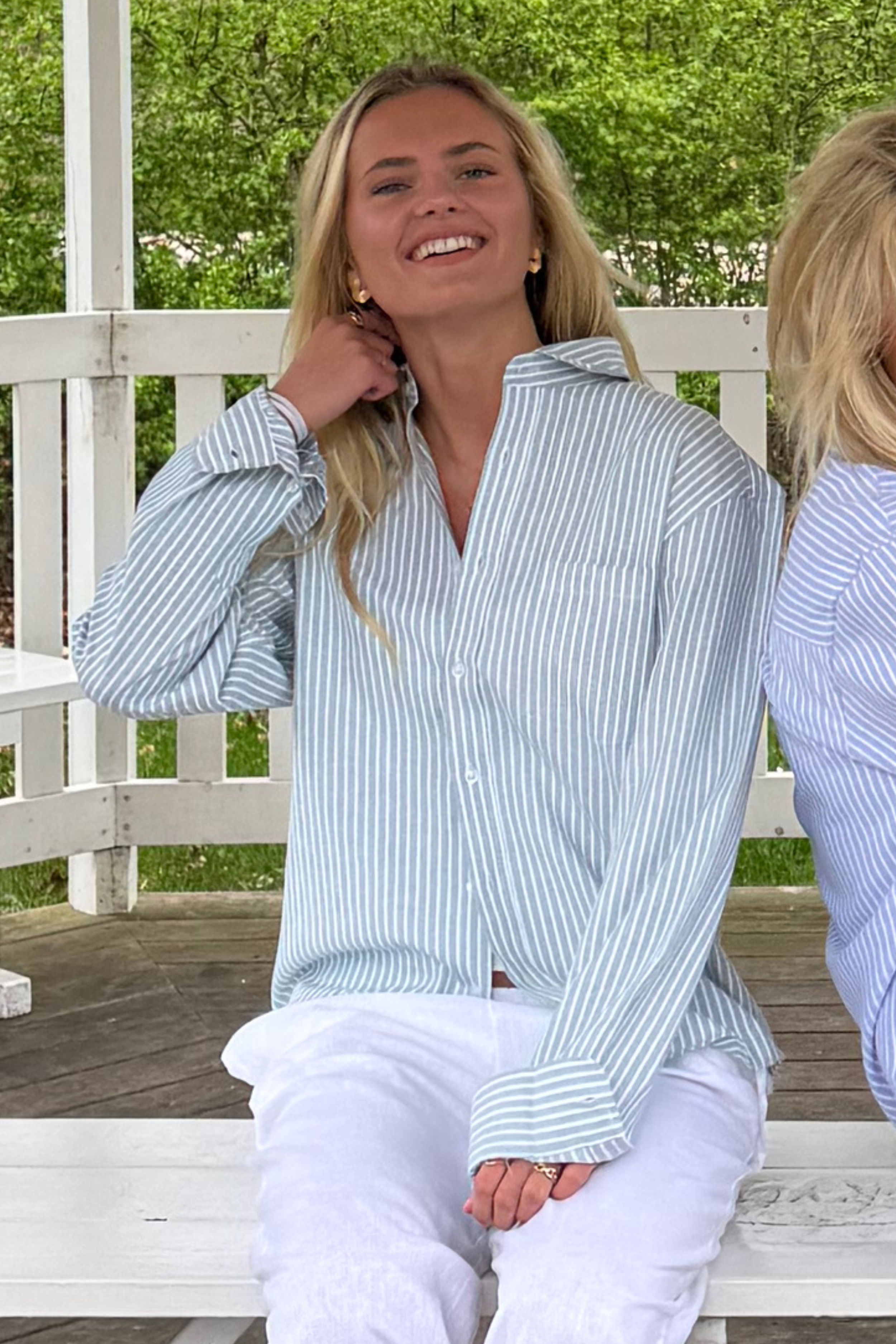 LANGÆRMET SKJORTE - GRØNSTRIBET