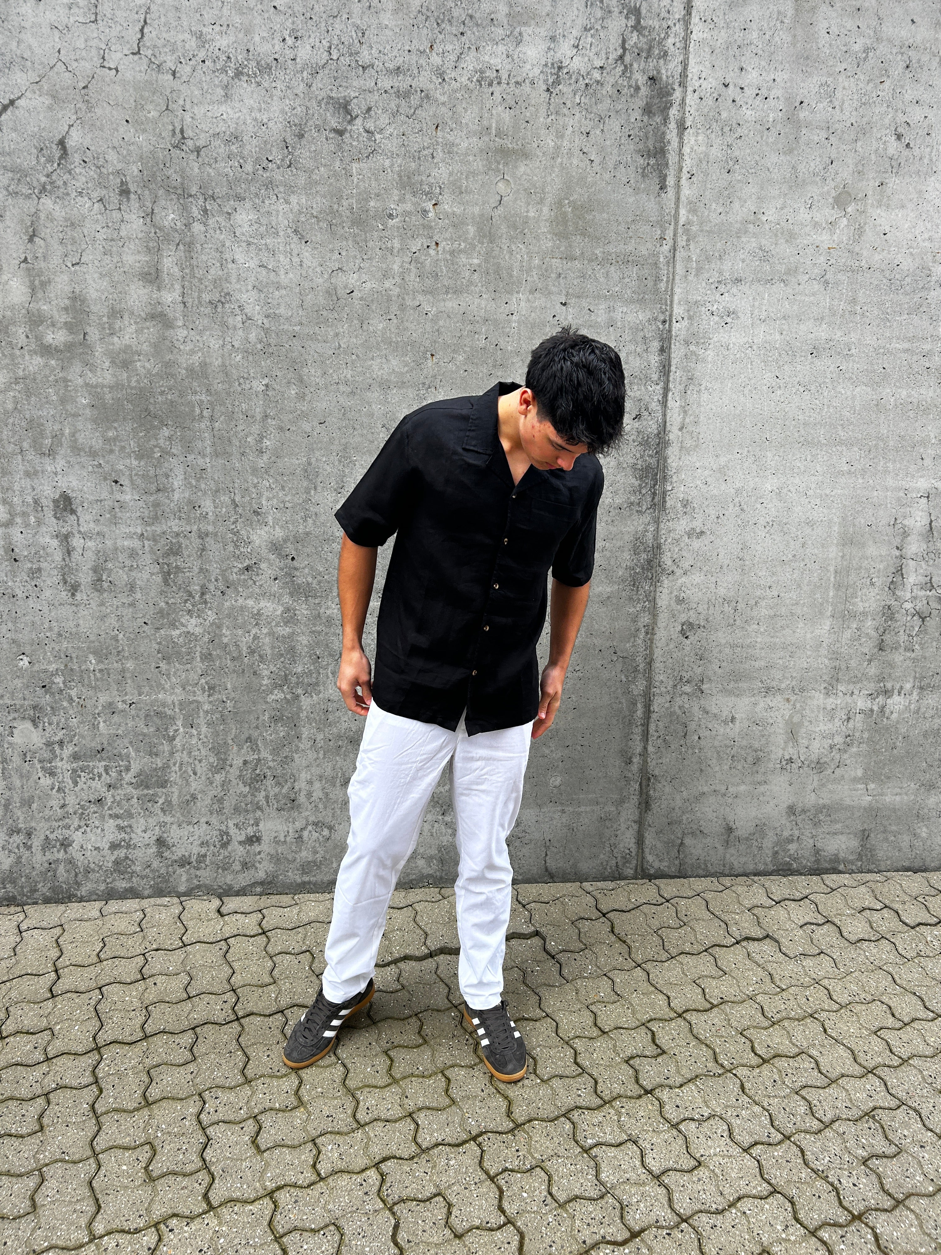 KORTÆRMET HØRSKJORTE - SORT