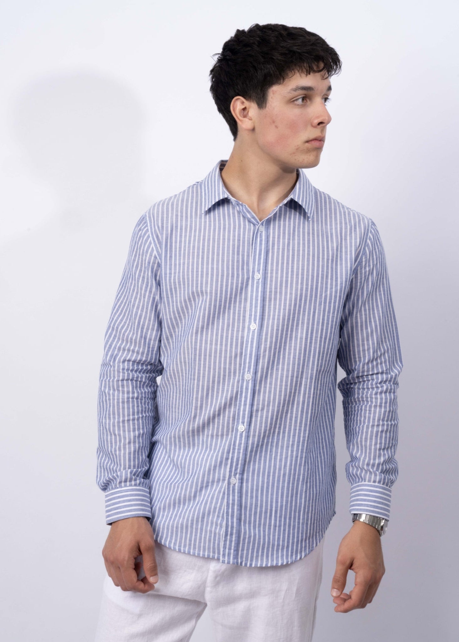 LANGÆRMET SKJORTE - BLÅSTRIBET