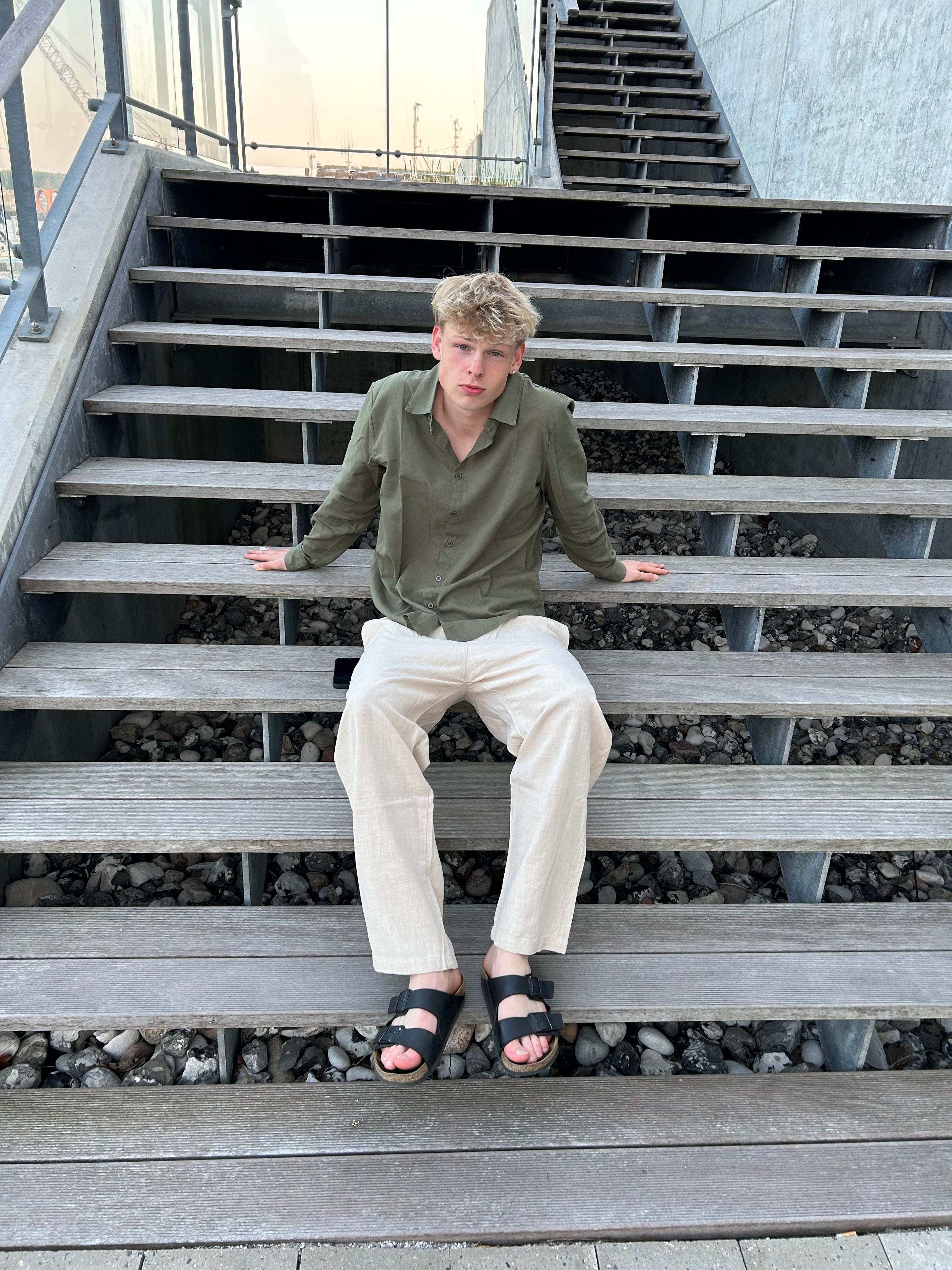 LANGÆRMET HØRSKJORTE - OLIVEN GRØN