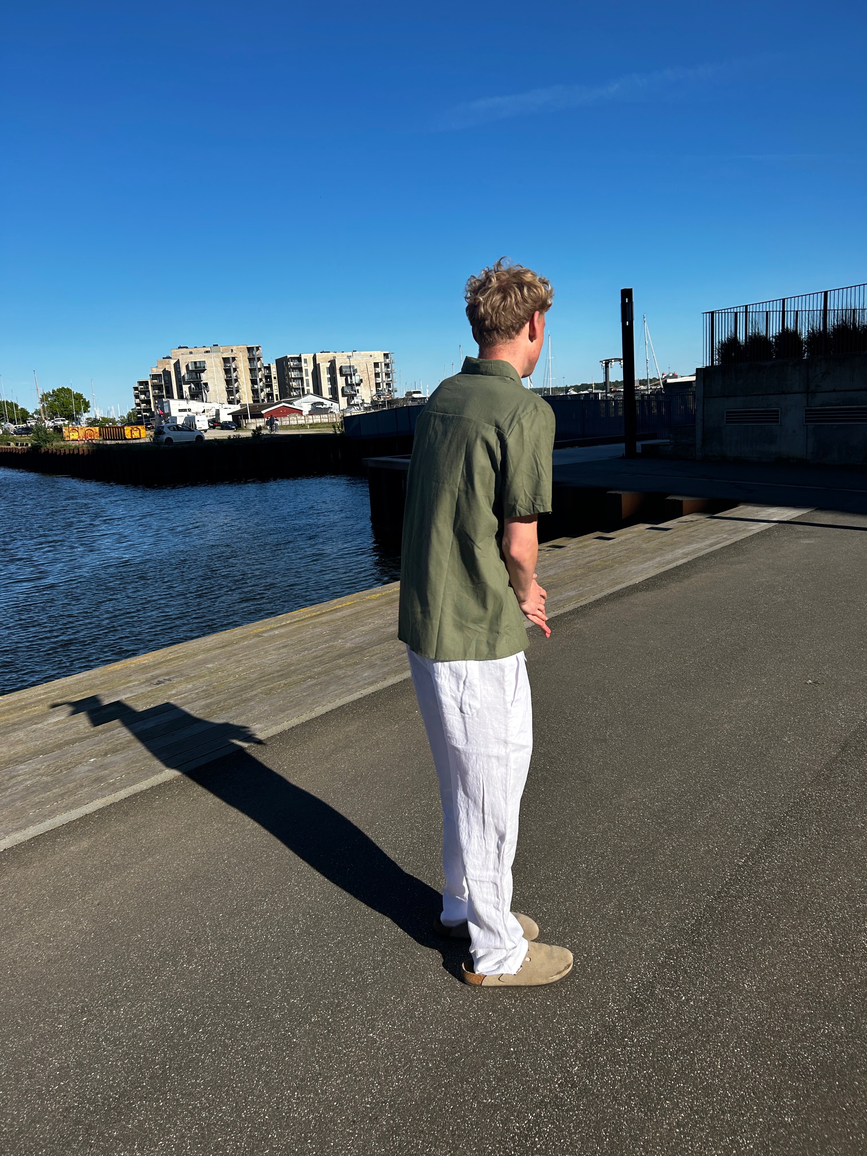 KORTÆRMET HØRSKJORTE - OLIVEN GRØN