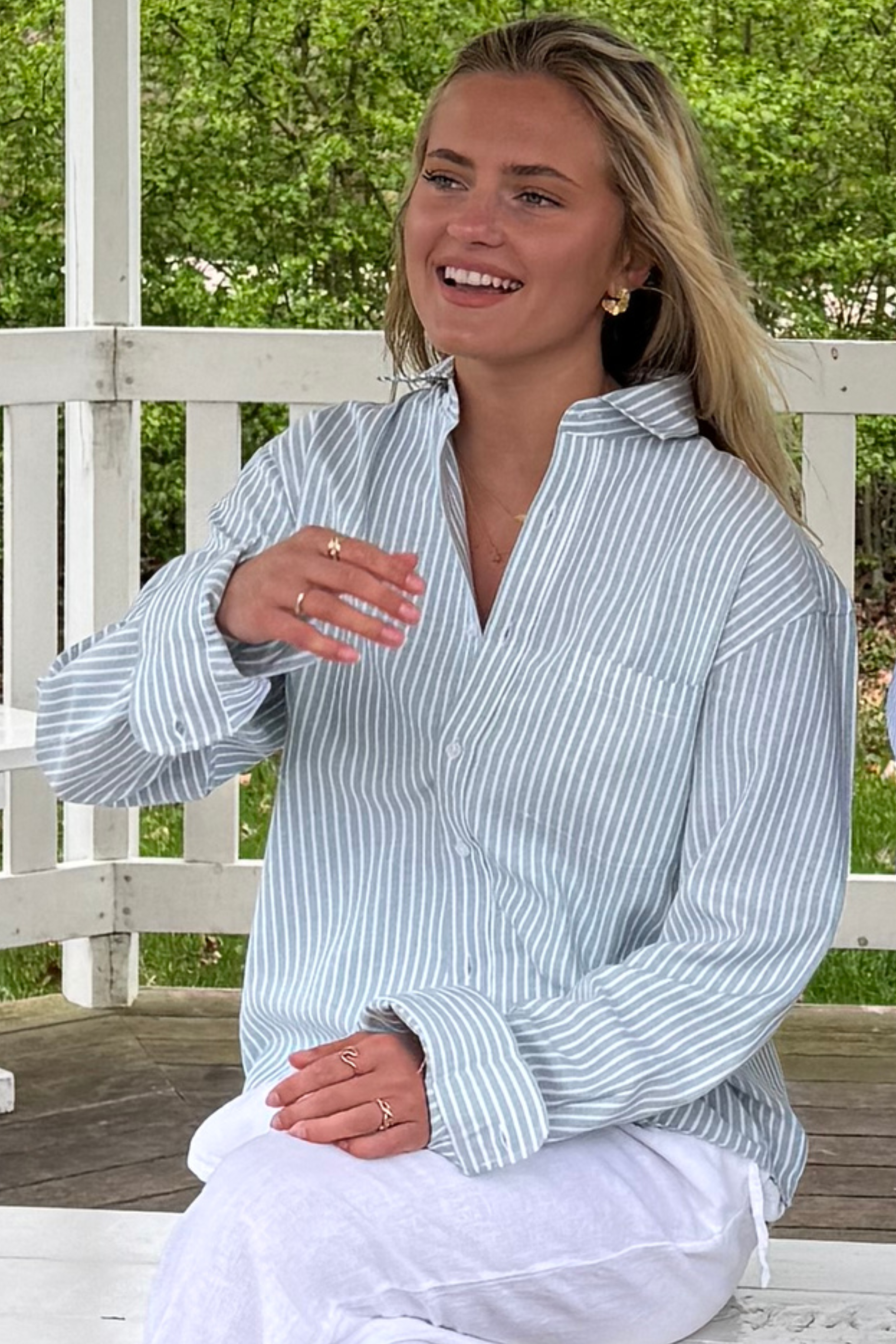 LANGÆRMET SKJORTE - GRØNSTRIBET