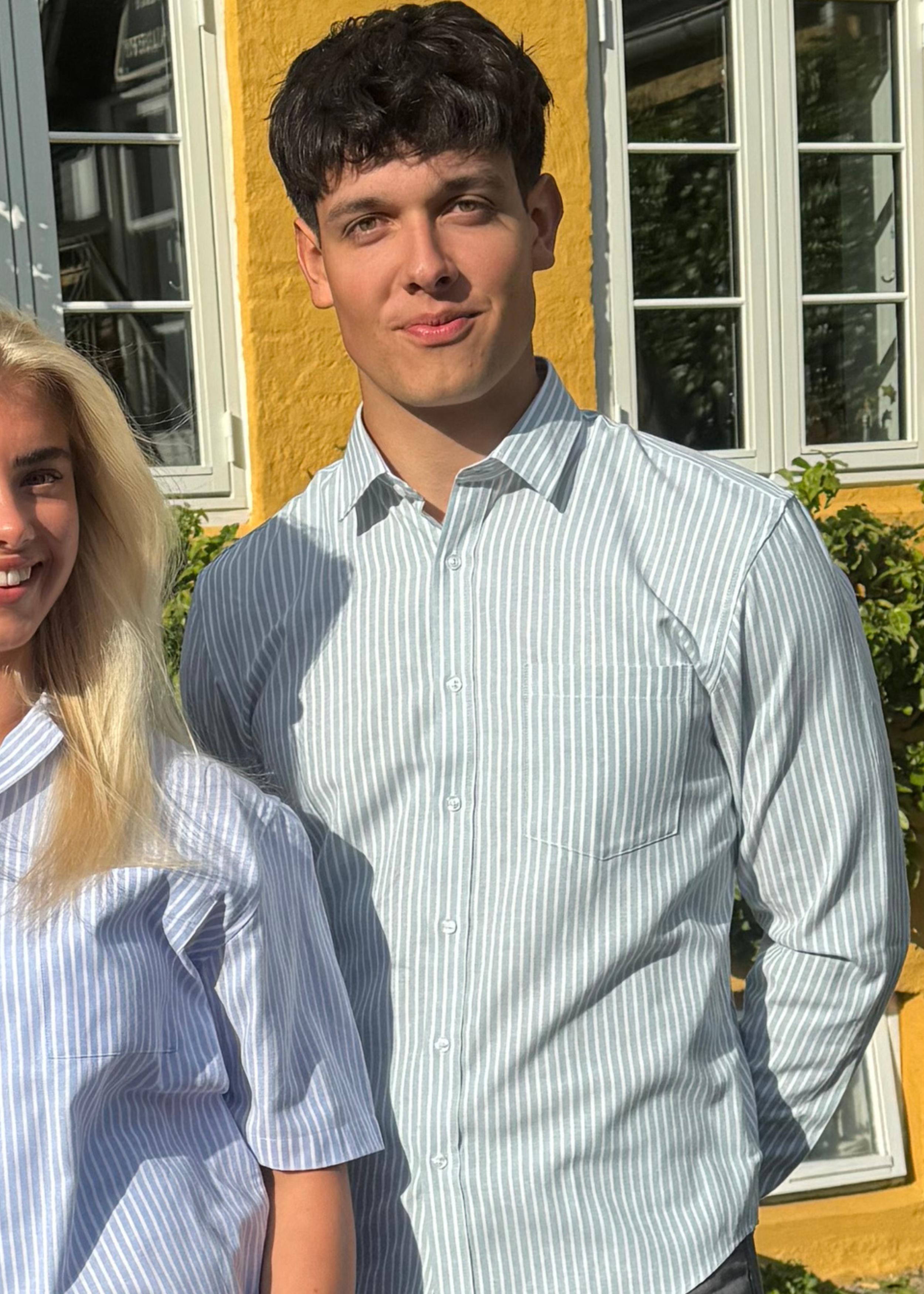 LANGÆRMET SKJORTE - GRØNSTRIBET